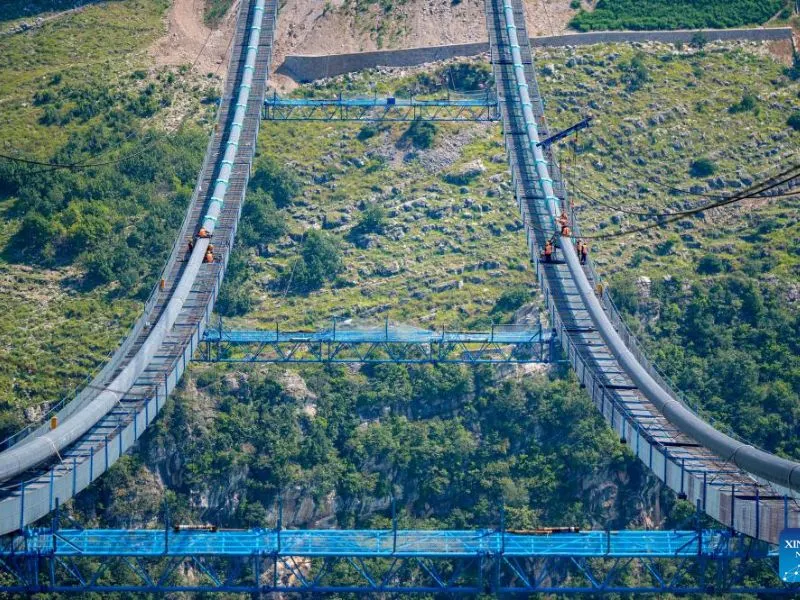 Huajiang Grand Canyon Bridge